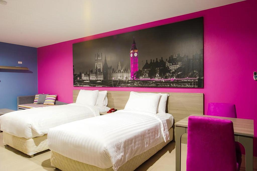 อาร์ คอน วงศ์อมาตย์ สวีท Hotel Pattaya ภายนอก รูปภาพ