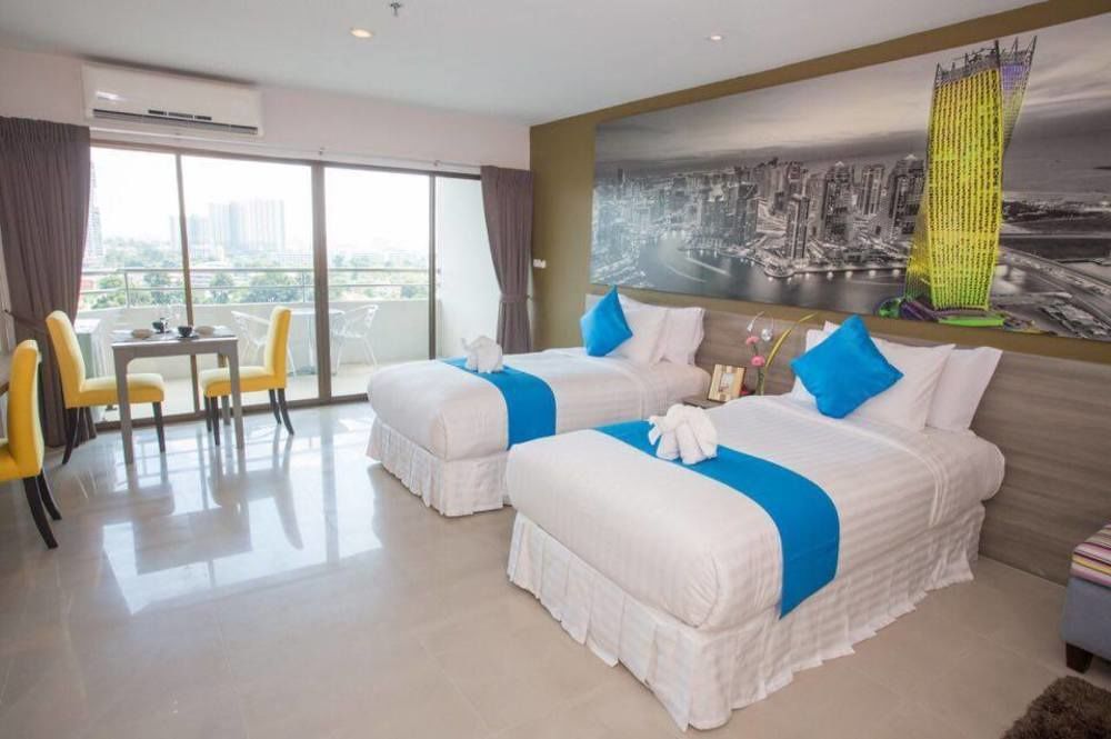 อาร์ คอน วงศ์อมาตย์ สวีท Hotel Pattaya ภายนอก รูปภาพ